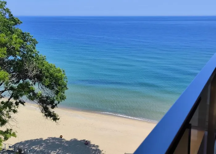 студио водолей アパート オブゾー